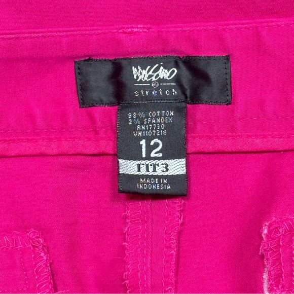 Vibrant Mossimo Pink Cropped Pants Size 12 - Picture 10 of 11